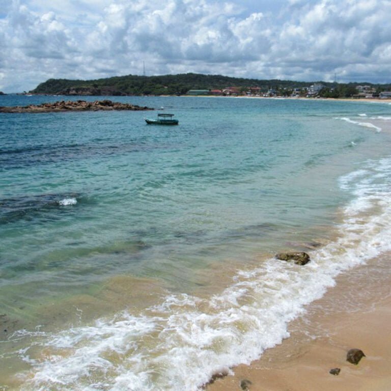 dutch bay-beach- trincomalee