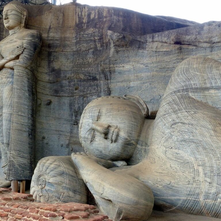 gal-vihara polonnaruwa
